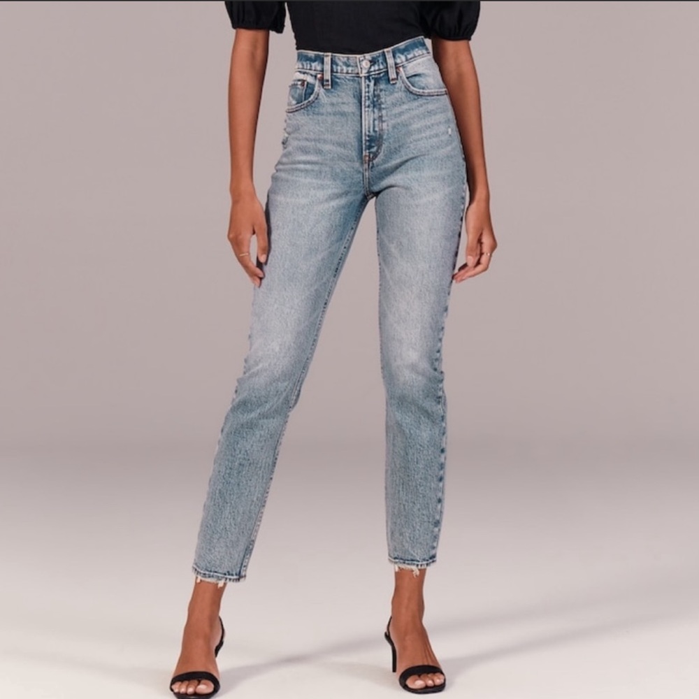 Abercrombie the 90’s mom jeans curve love size 27